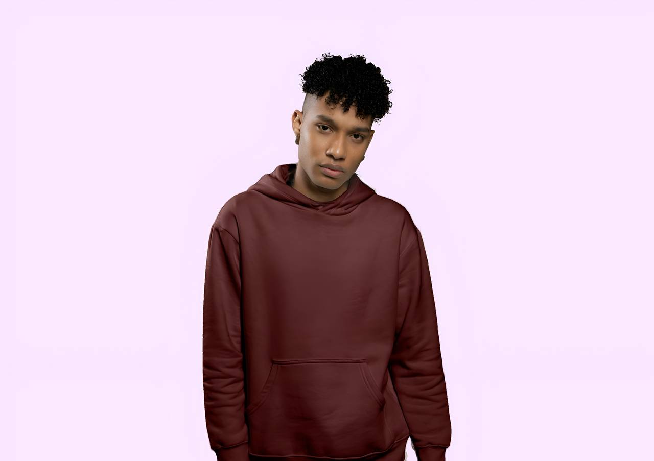 Maroon sweatshirt outfit outlet