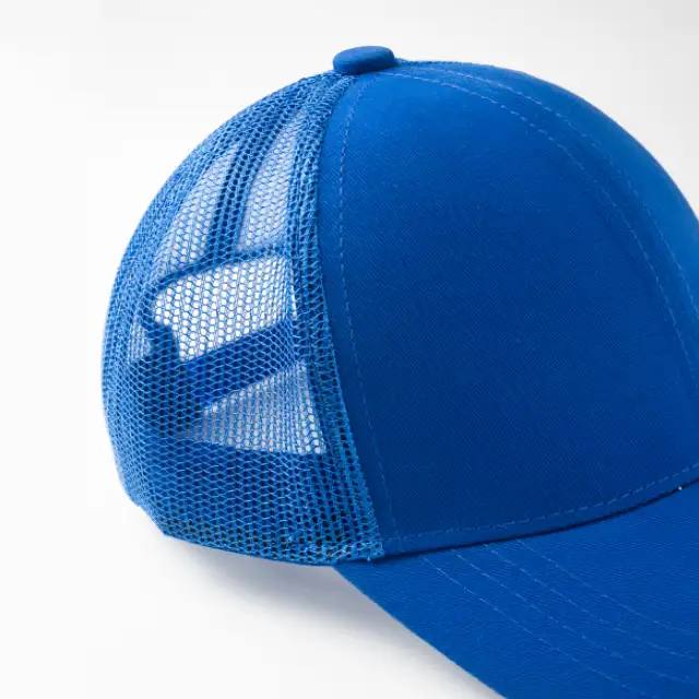 CLASSIC TRUCKER CAP ROYAL BLUE